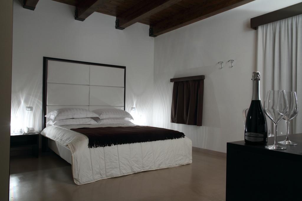 Albergo Del Sole Tarento Exterior foto