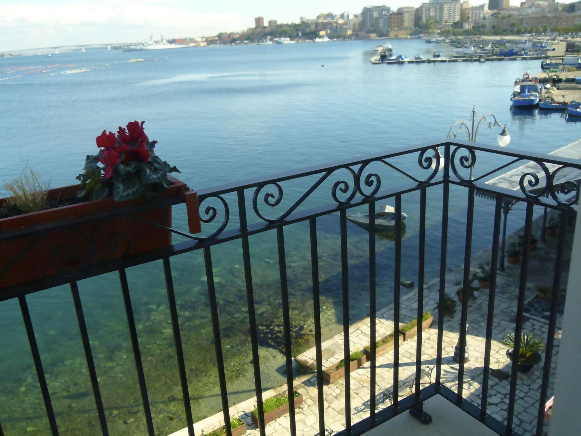 Albergo Del Sole Tarento Exterior foto